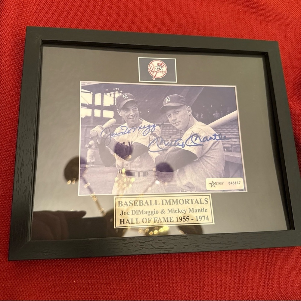Dimaggio and Mickey Mantle signed photo Yankees